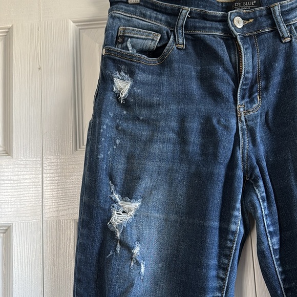 Judy Blue | Boyfriend Fit | 9/29 | Heavily Distressed - Picture 3 of 11